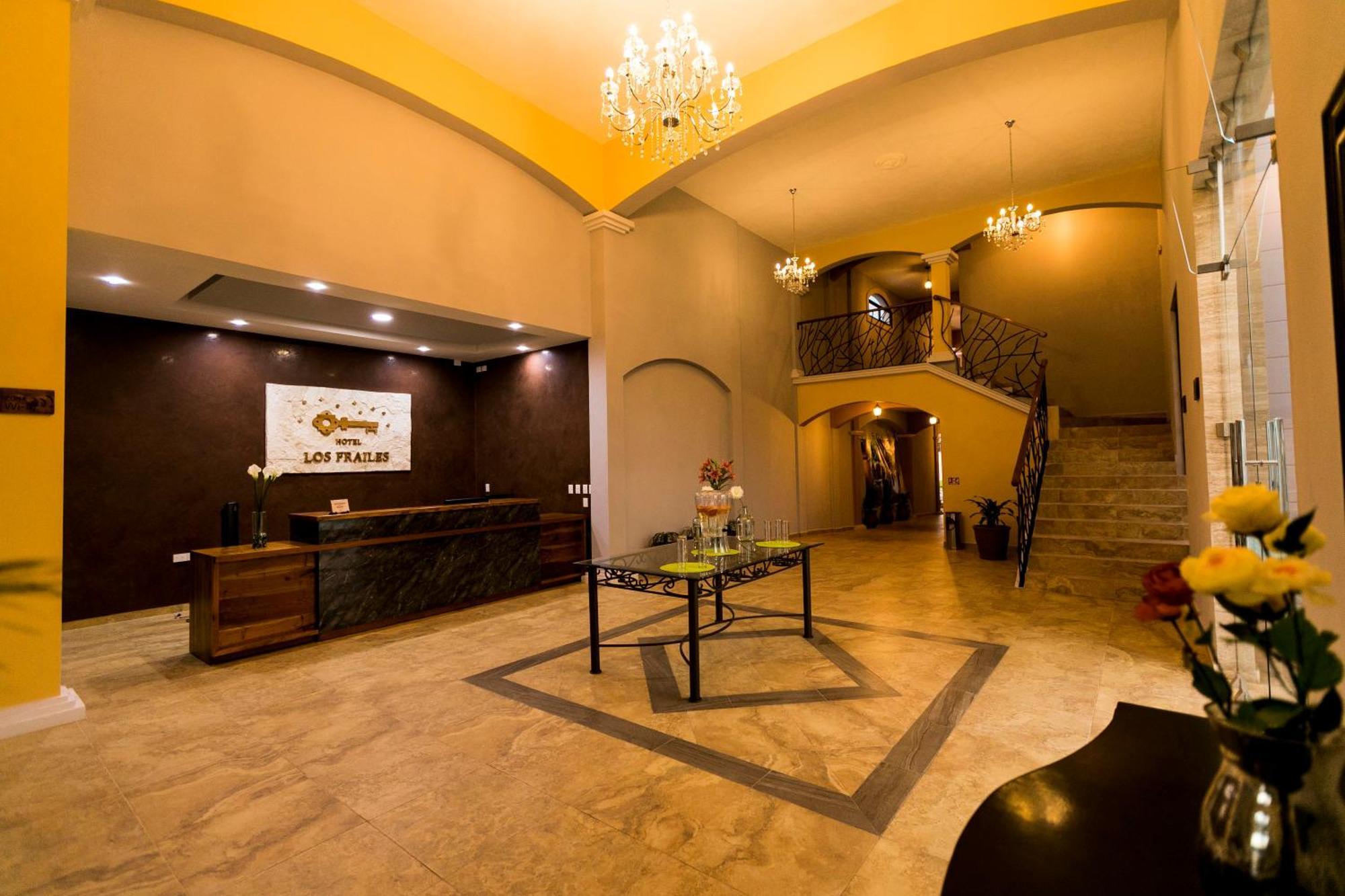 Hotel Los Frailes Valladolid  Extérieur photo
