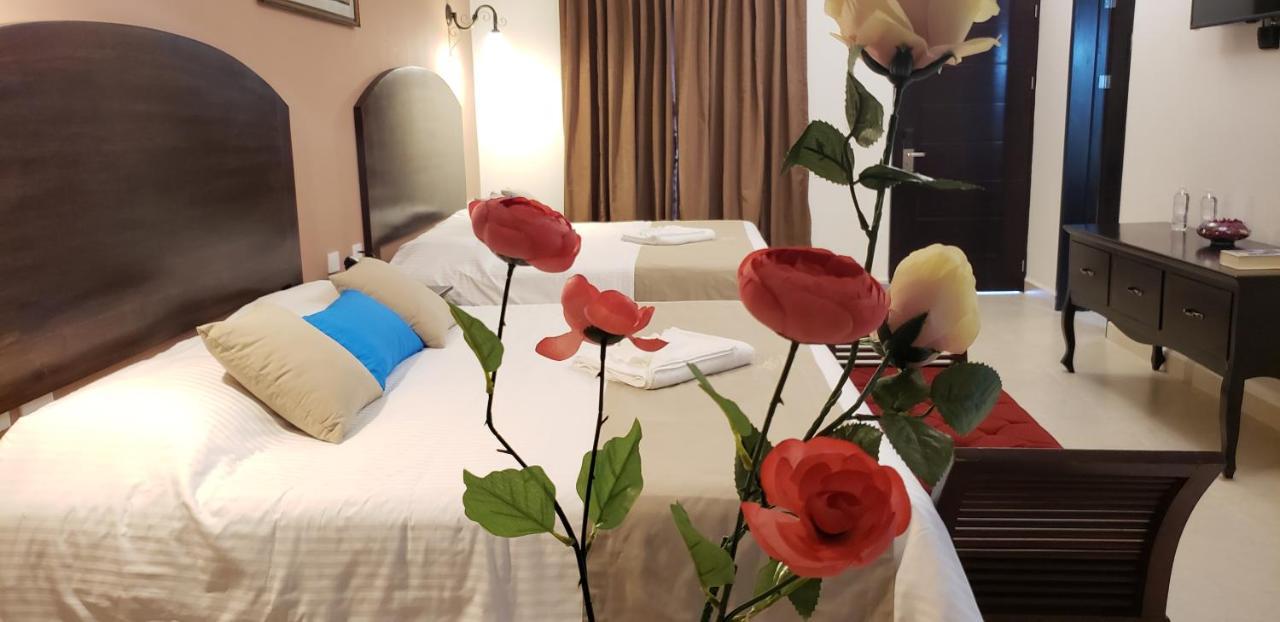 Hotel Los Frailes Valladolid  Extérieur photo