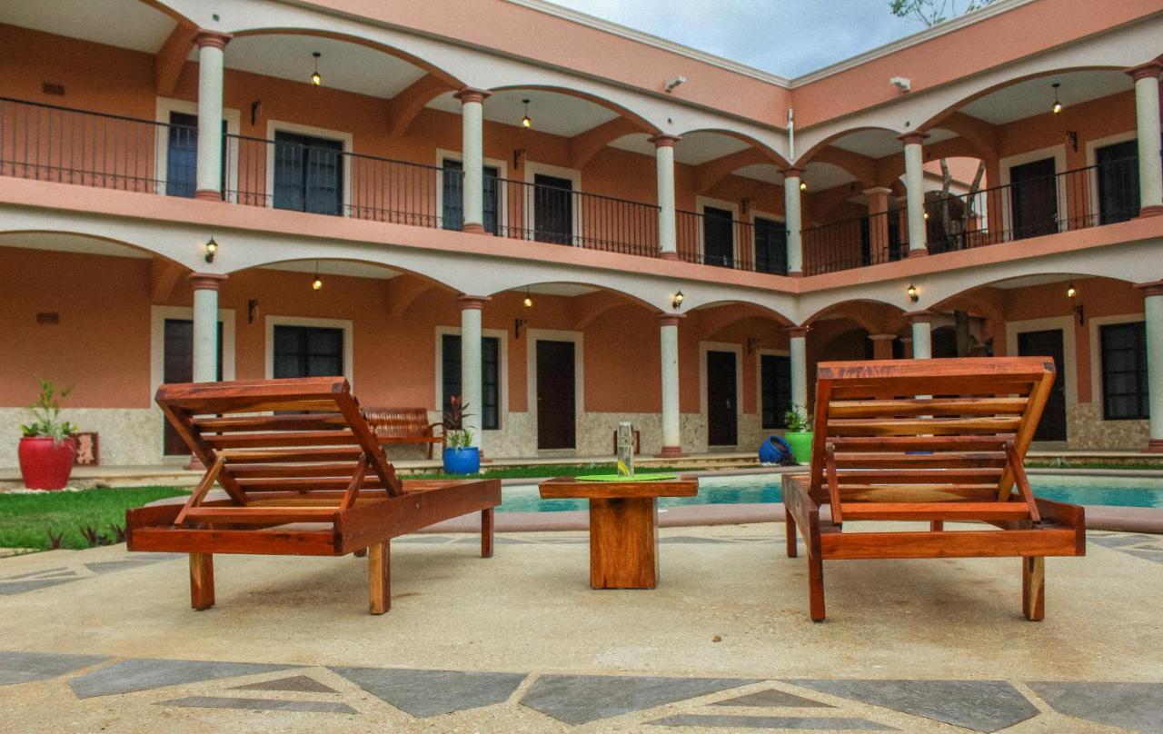 Hotel Los Frailes Valladolid  Extérieur photo