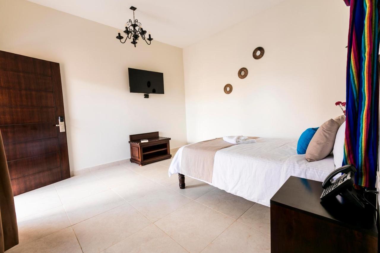 Hotel Los Frailes Valladolid  Extérieur photo