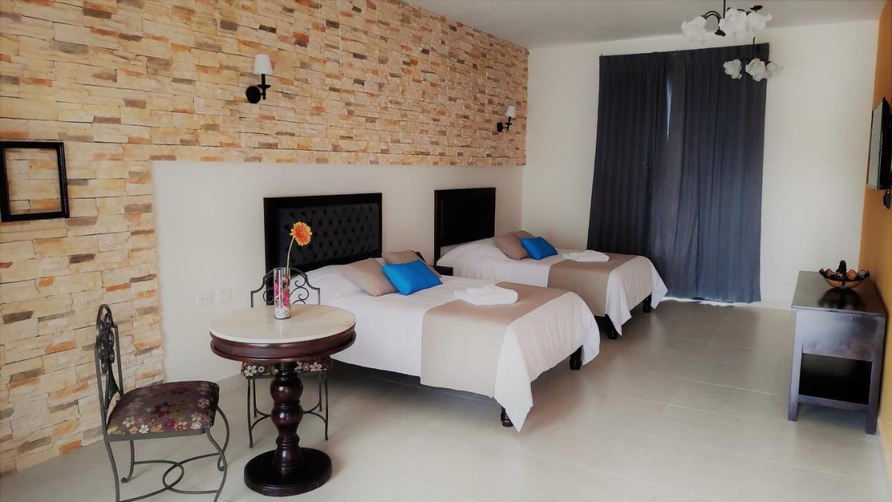 Hotel Los Frailes Valladolid  Extérieur photo