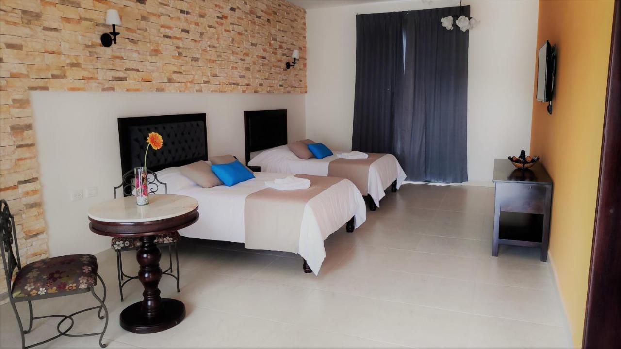 Hotel Los Frailes Valladolid  Extérieur photo