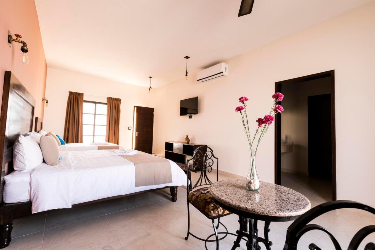 Hotel Los Frailes Valladolid  Extérieur photo