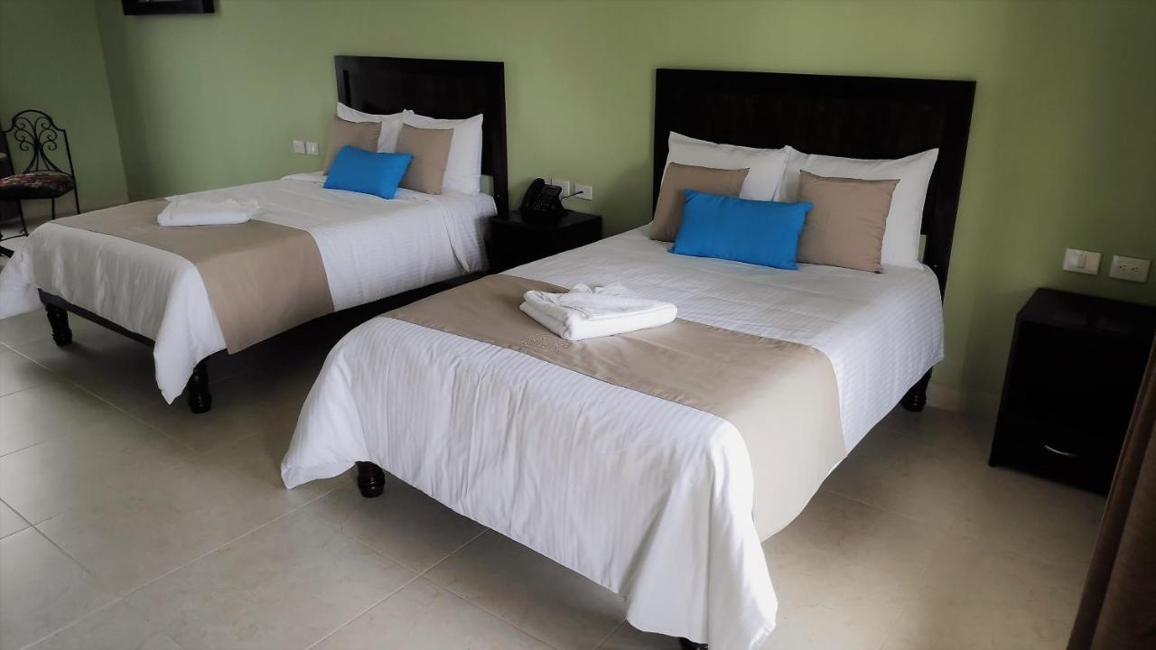 Hotel Los Frailes Valladolid  Extérieur photo